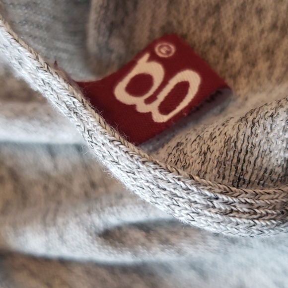 Ladie's sleeveless vest/wrap - Picture 4 of 5